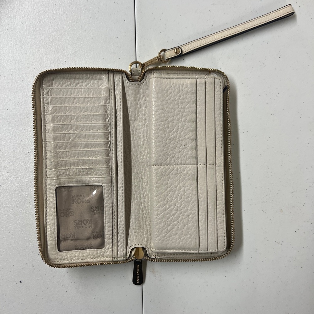 Michael Kors Beige Wallet with Gold Accents - Picture 2 of 8
